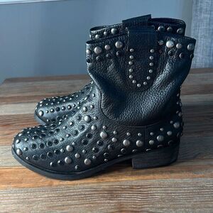 Mia‎ MLE black leather studded cowboy boots bling western cowgirl ankle boot